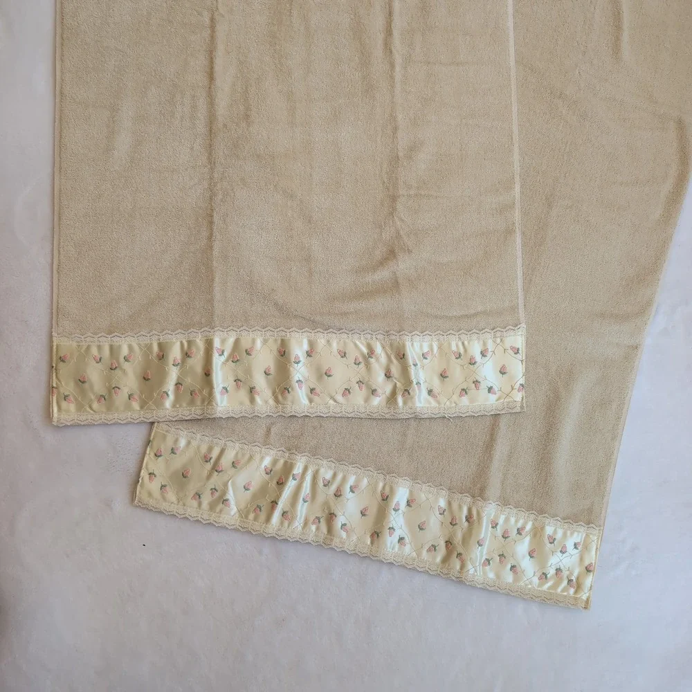 2 Vintage Ames Towels Set Pink Rosebud Floral Lace Satin Trim Cottagecore USA